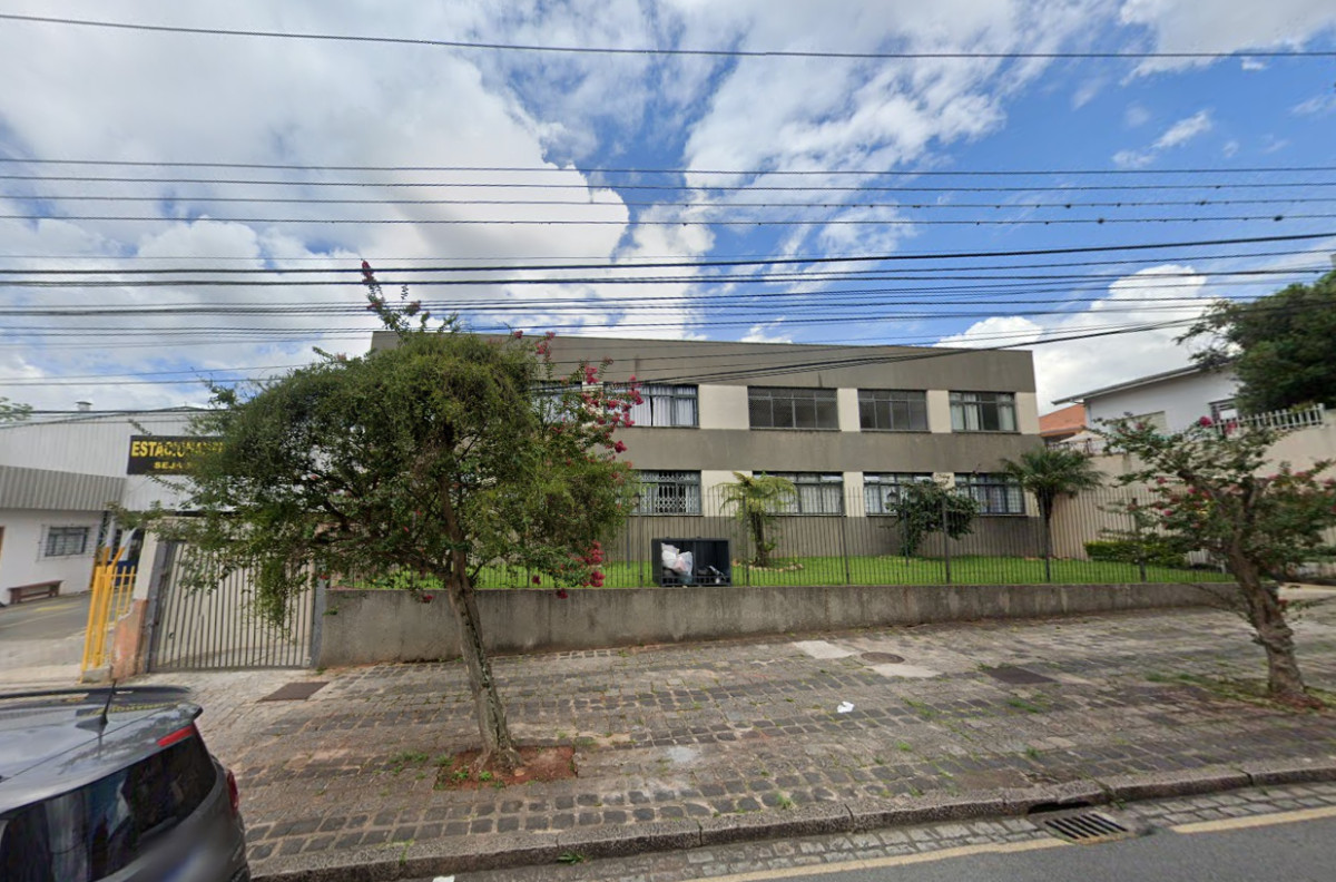 Lote 1 - apartamento com vaga de gagaragem no edifício san salvador, mercês