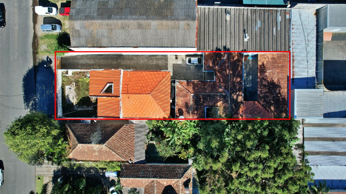 Lote 1 - 50% do imóvel na rua bom jesus de iguape, hauer
